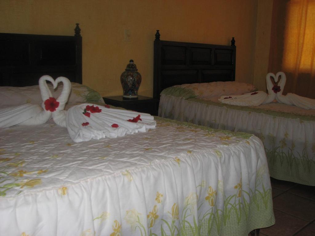 Bungalows El Delfin Rincón de Guayabitos Rom bilde